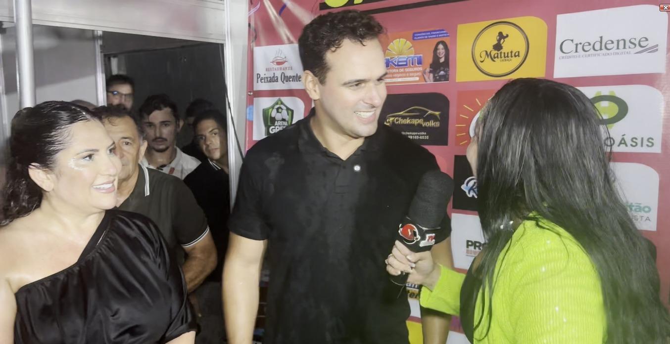 Em Cajazeiras, Lucas Ribeiro e Corrinha Delfino celebram sucesso do Carnaval e consolidam parceria entre Estado e Município 
