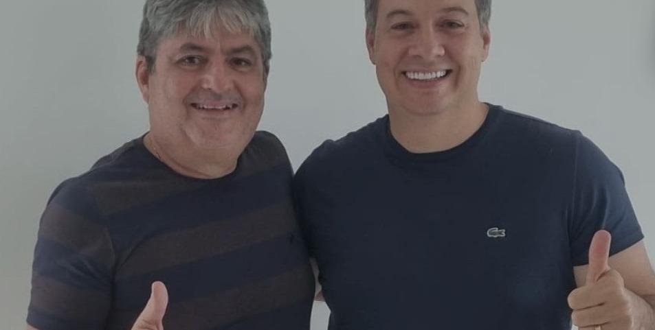 Moacir desmente blog e reafirma postura independente; Júnior Araújo mantém protagonismo no Sertão