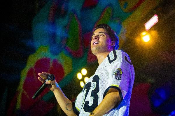 A segunda noite do Carnaval de Cajazeiras, realizada nesta sexta-feira (13), foi marcada por forte presença de público na Avenida Francisco Arcanjo de Albuquerque, o chamado Quartel General da Folia.