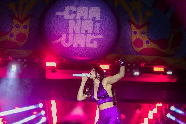 A segunda noite do Carnaval de Cajazeiras, realizada nesta sexta-feira (13), foi marcada por forte presença de público na Avenida Francisco Arcanjo de Albuquerque, o chamado Quartel General da Folia.