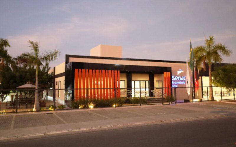Senac Cajazeiras abre inscrições para cursos gratuitos de qualificação profissional no setor da beleza