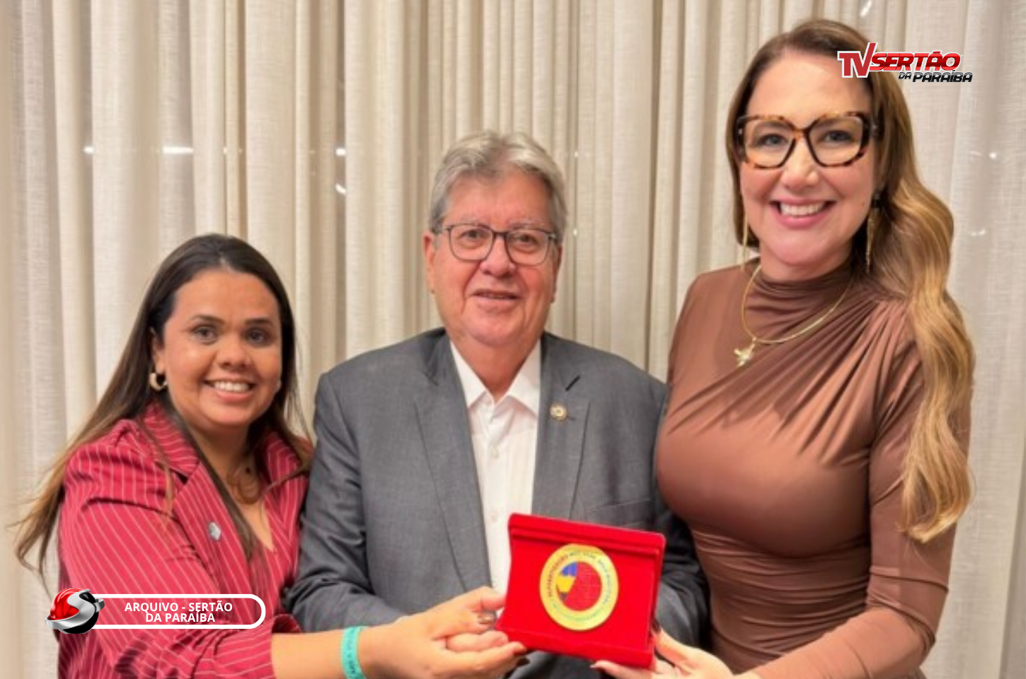 MEC entrega Selo Ouro a Bom Jesus e reconhece excelência na alfabetização infantil