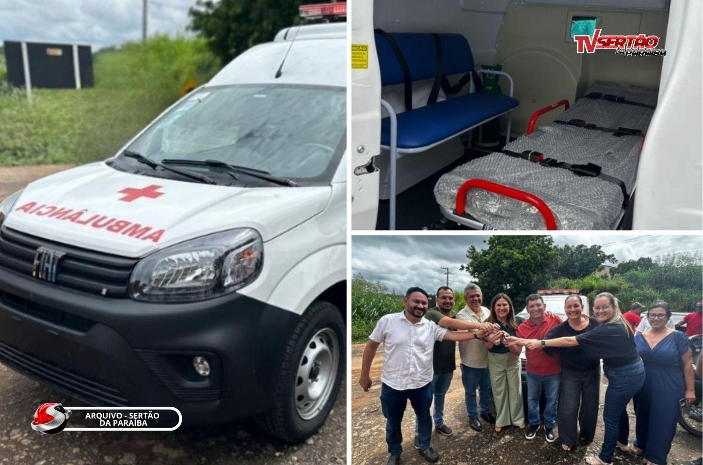 Prefeita Corrinha Delfino entrega nova ambulância para atender comunidade rural de Cajazeiras