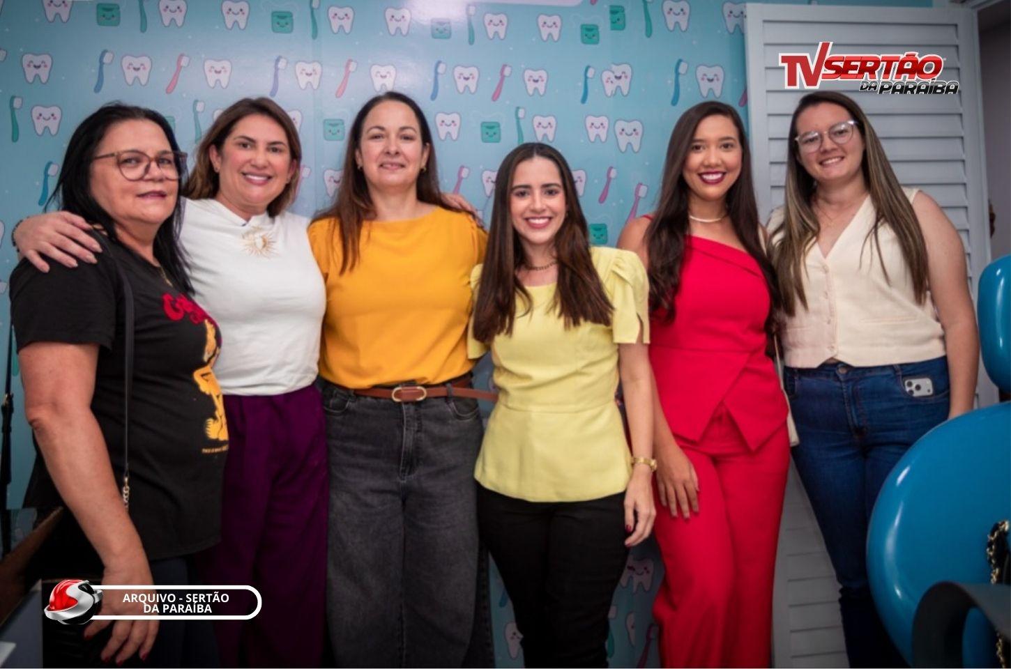 PREFEITA CORRINHA DELFINO INAUGURA NOVA UBS E ANUNCIA PAVIMENTAÇÃO HISTÓRICA NO BAIRRO CRISTO REI 