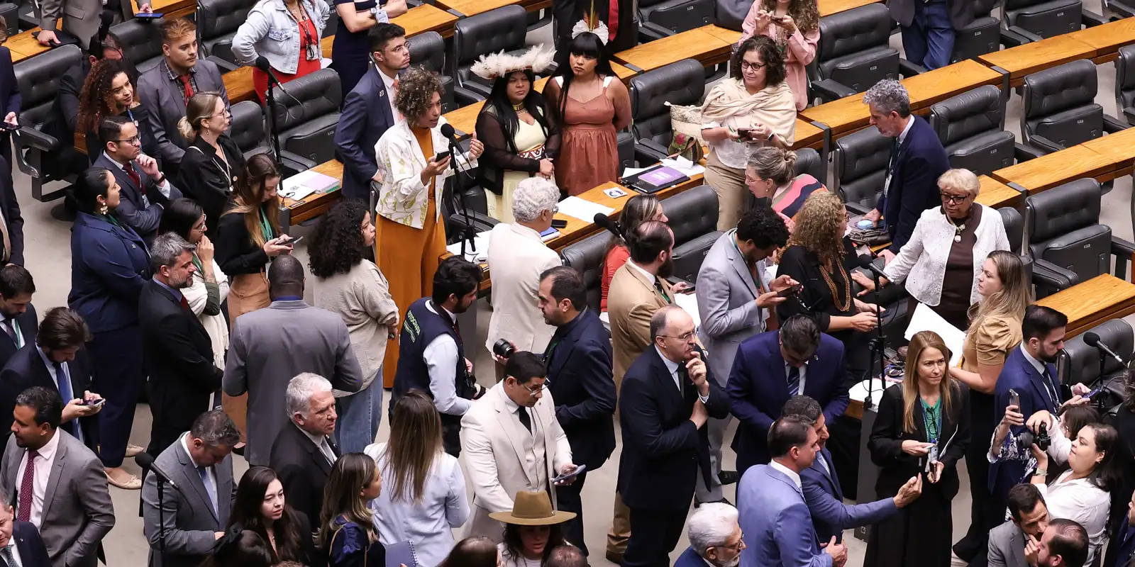 Câmara dos Deputados derruba veto a projeto que pode reduzir penas de condenados por atos de 8 de janeiro