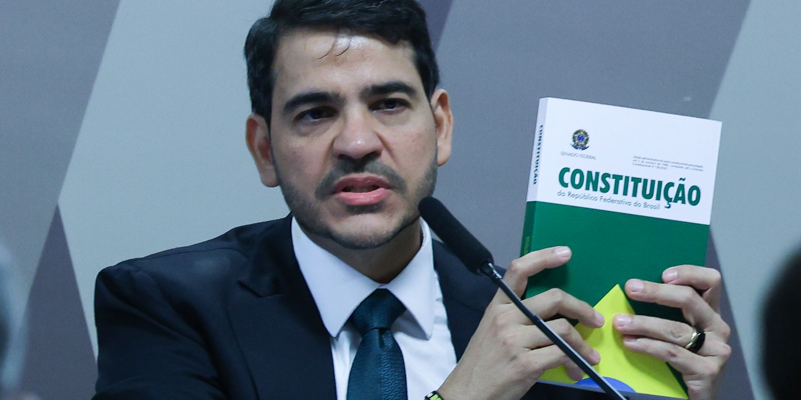 CCJ do Senado avança com nome de Jorge Messias para o STF