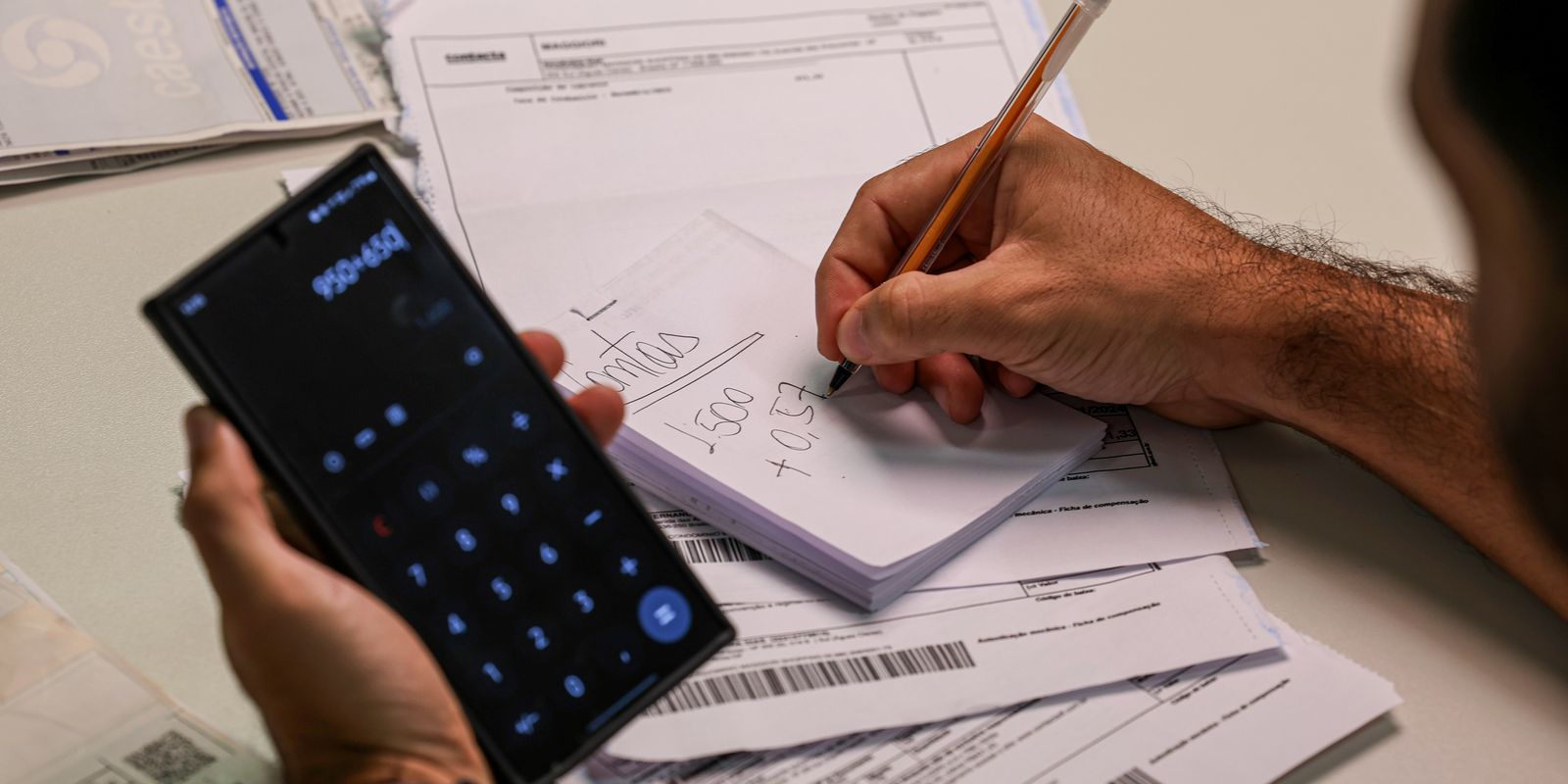 Precatórios impulsionam déficit primário do governo em março para recorde histórico