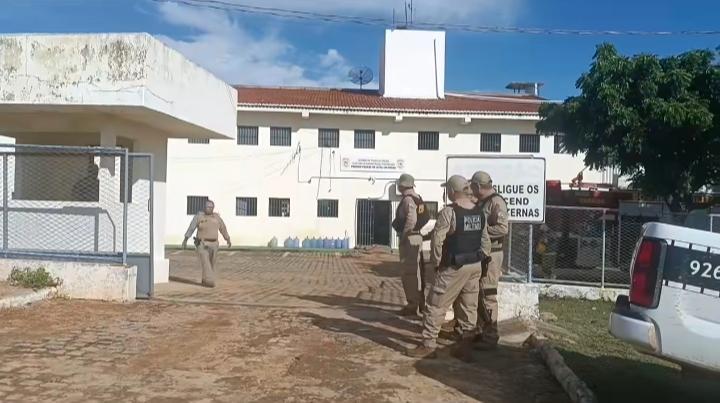  INTERVENÇÃO POLICIAL CONTÉM MOTIM EM PRESÍDIO NO SERTÃO APÓS CONFLITO ENTRE GRUPOS RIVAIS