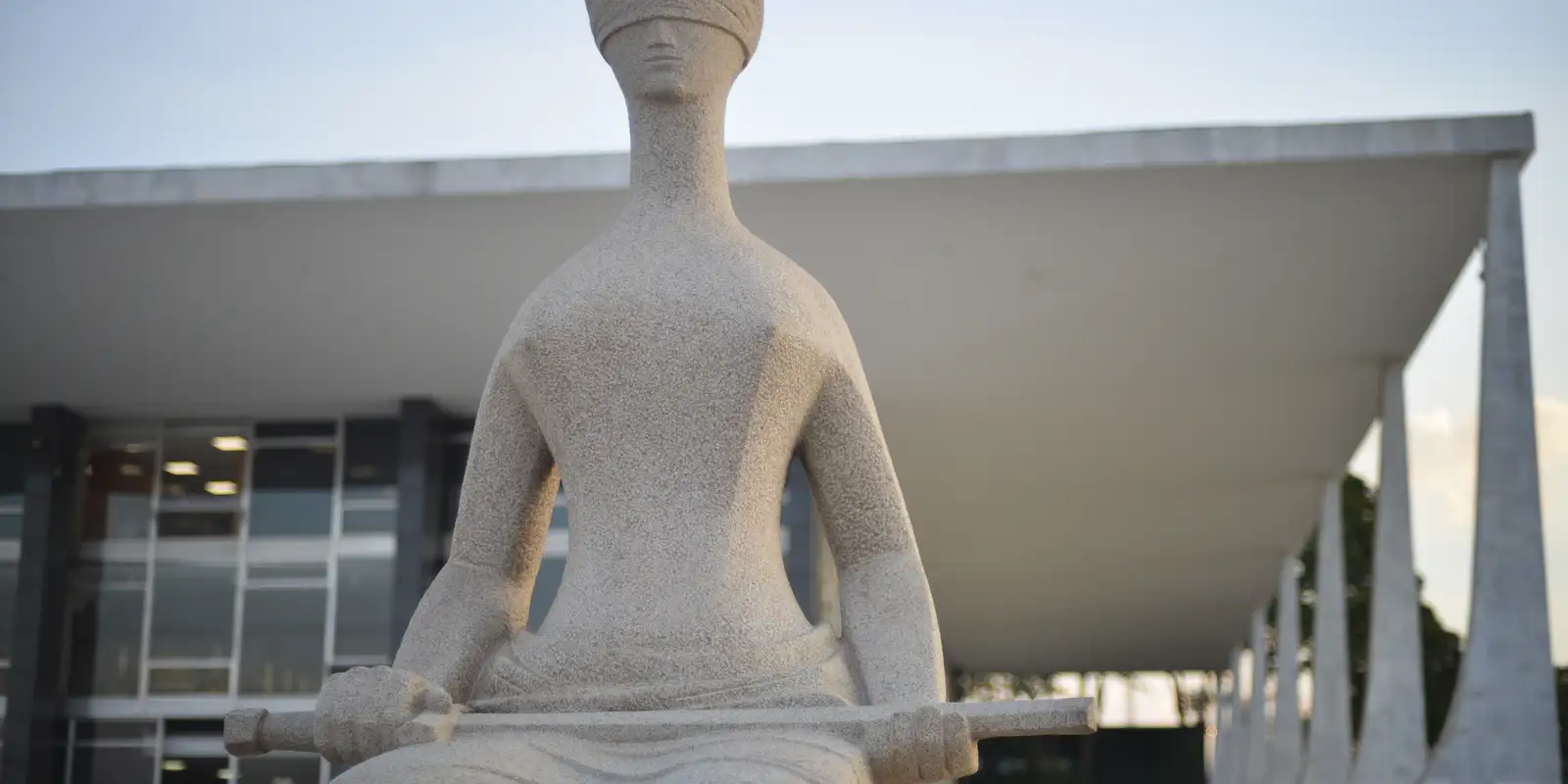 Magistrados solicitam ao STF adiamento da aplicação de novas regras sobre penduricalhos