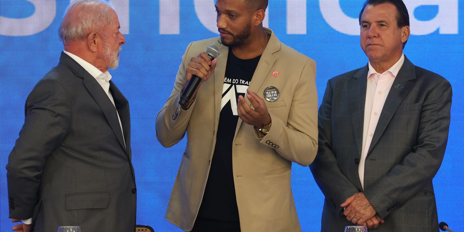 Presidente Lula convoca centrais sindicais para mobilização pelo fim da escala 6x1