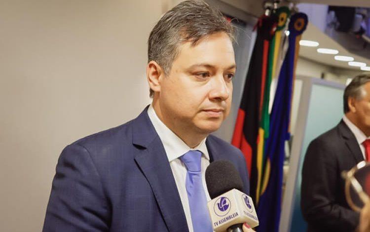 Paraíba endurece lei e prevê demissão de servidor condenado por violência contra mulher