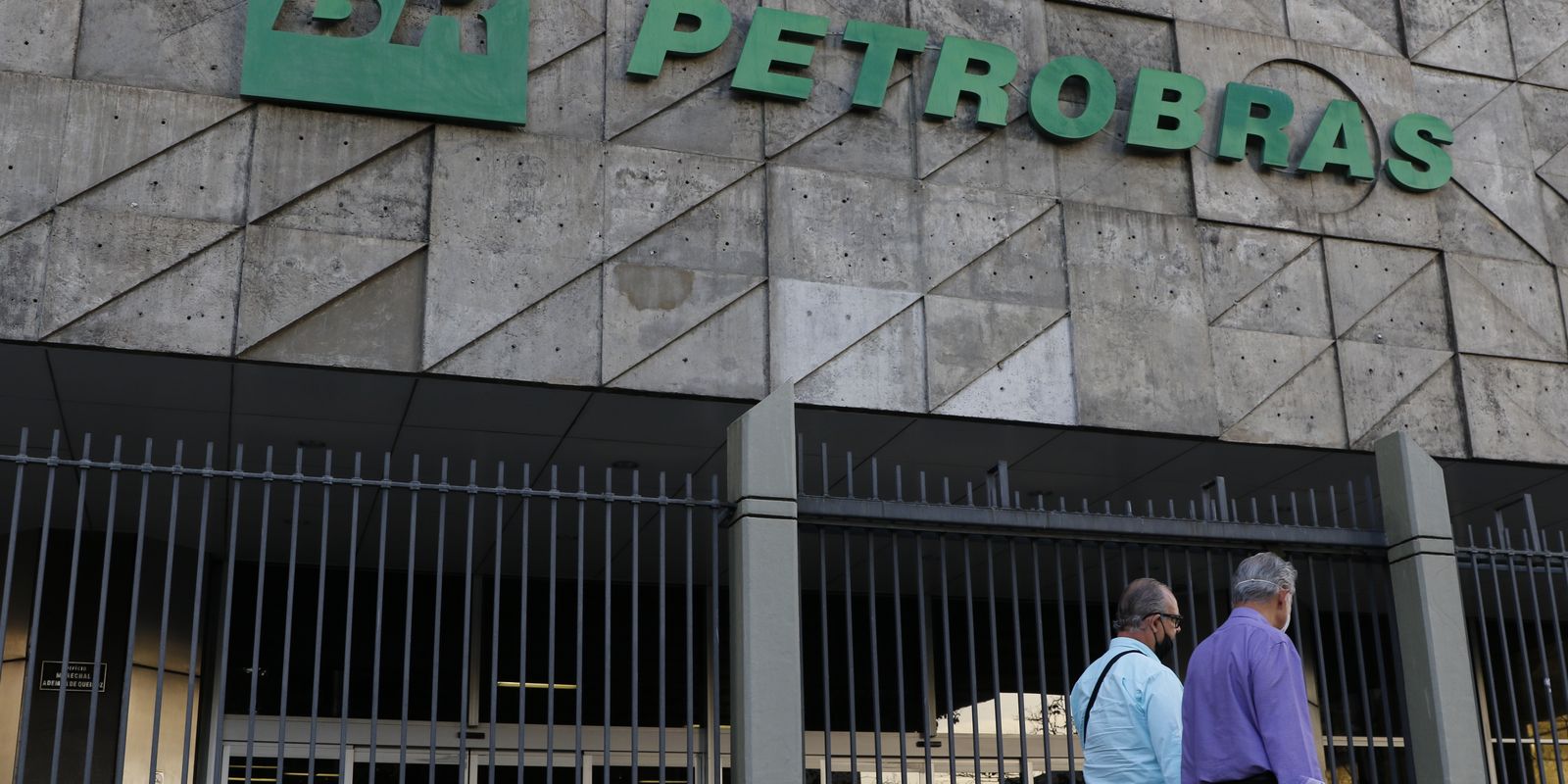 Petrobras atinge nova marca recorde na produção de petróleo e gás
