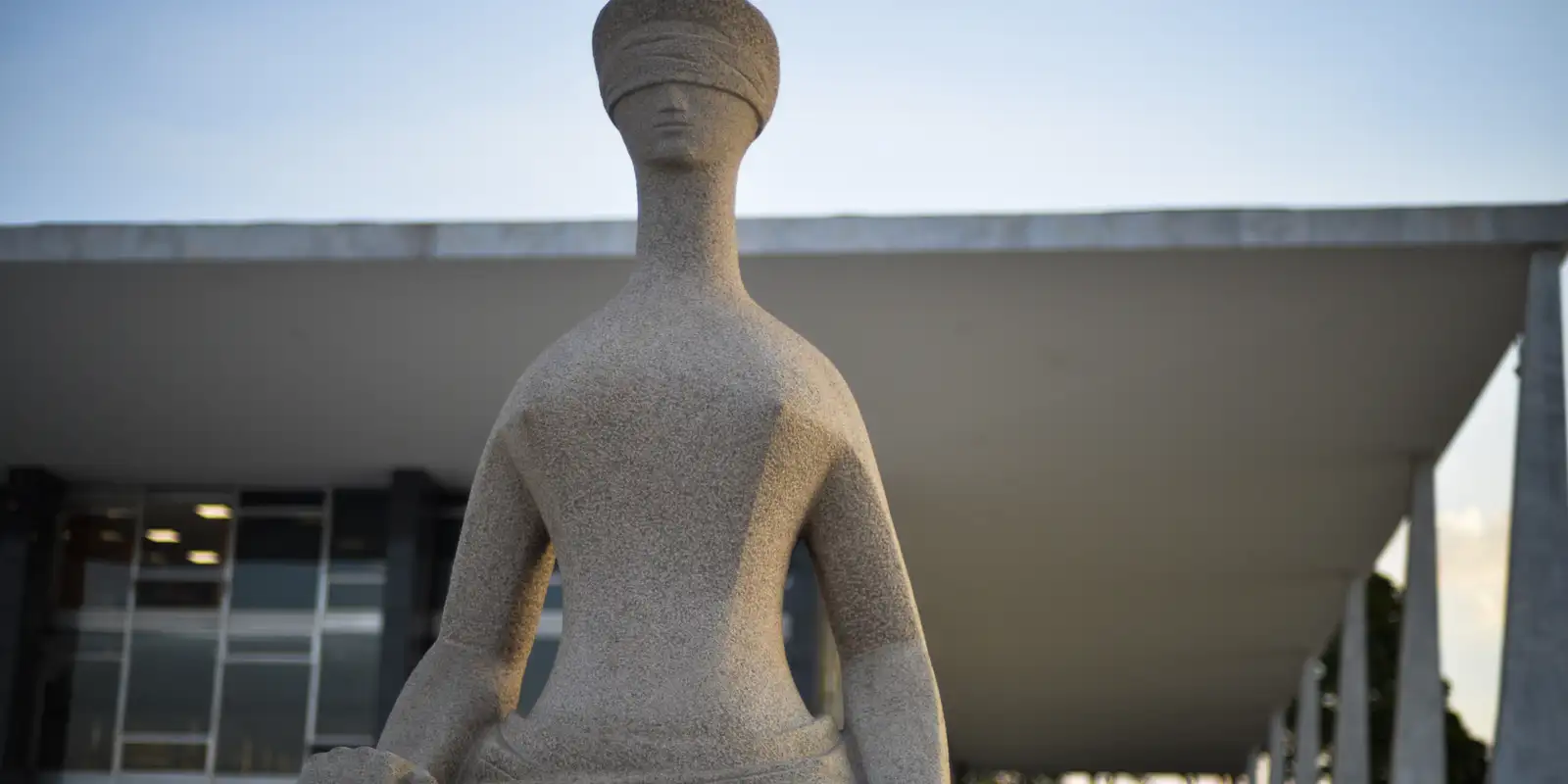 STF adia veredito final sobre nomeação de parentes em cargos públicos