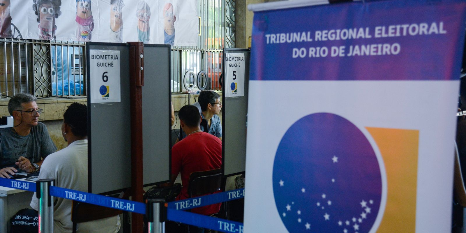 TRE-RJ promove plantão para regularização do cadastro eleitoral