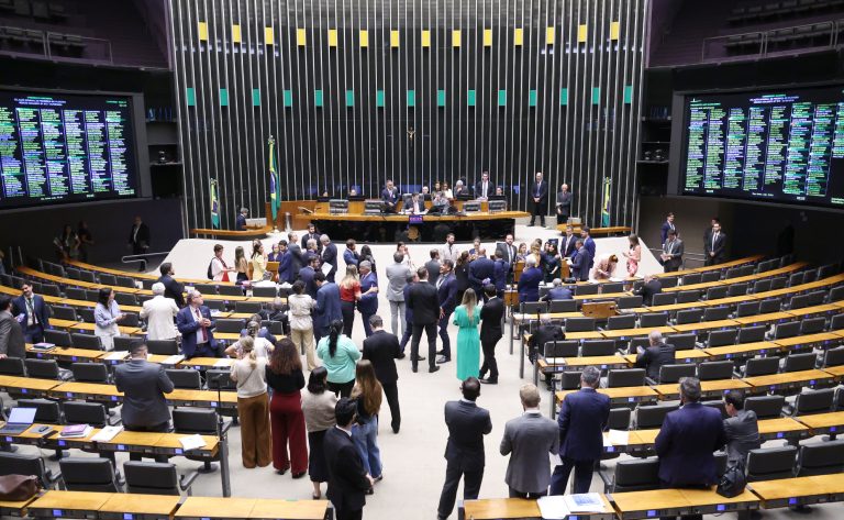 Alcolumbre nega leitura de pedidos para CPI do Banco Master