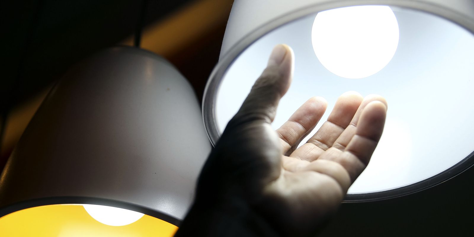 Aneel aprova injeção de R$ 5,5 bilhões para reduzir a conta de luz em 22 distribuidoras