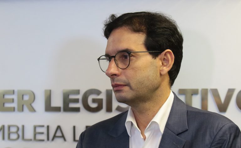 Audiência em Manaus debate vantagens da escala 6x1 para empresários