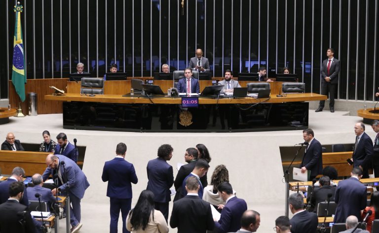 Câmara dos Deputados aprova adesão do Brasil ao acordo da OMC sobre aeronaves civis