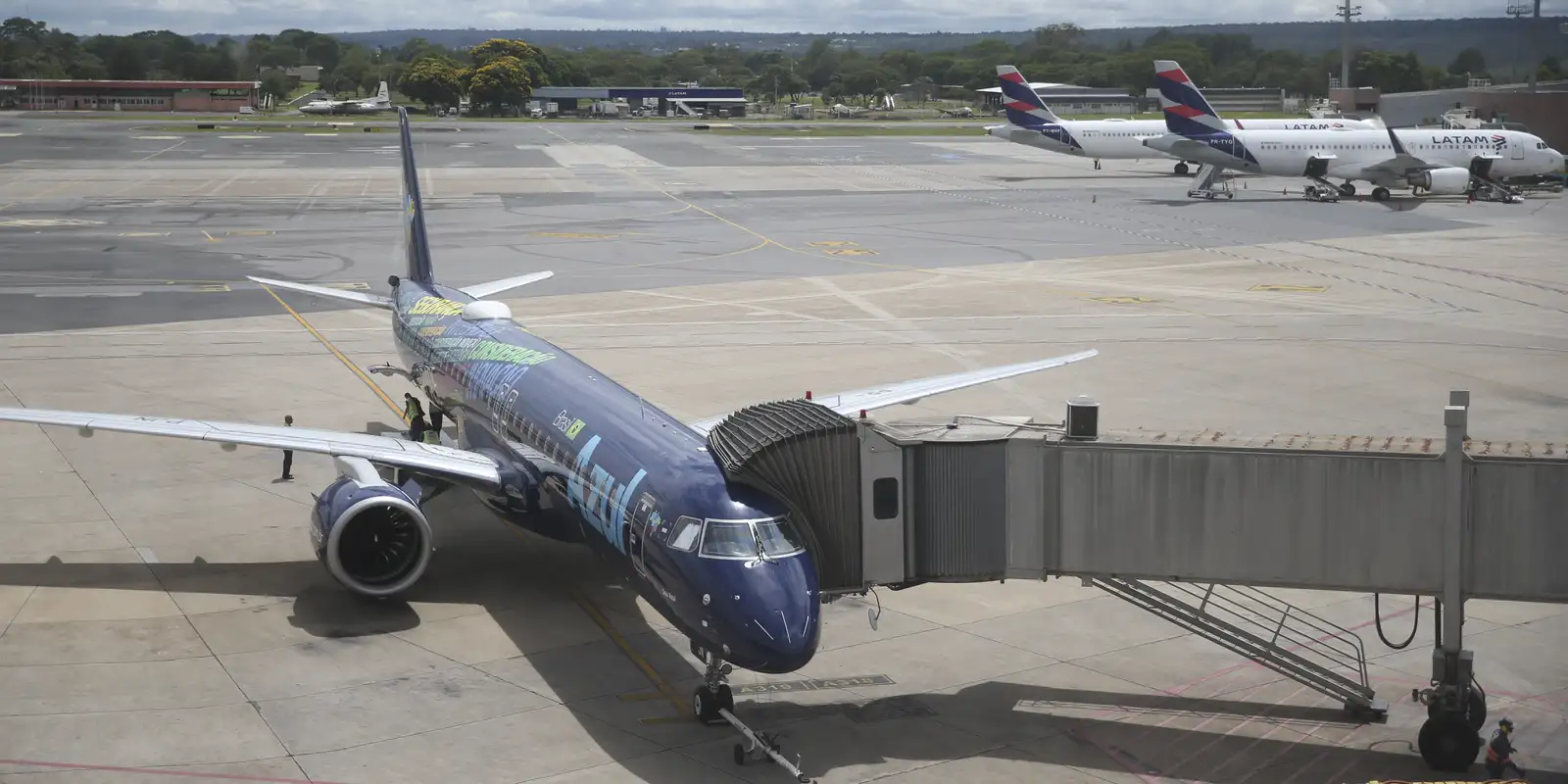 CMN regulamenta crédito emergencial de R$ 1 bilhão para companhias aéreas
