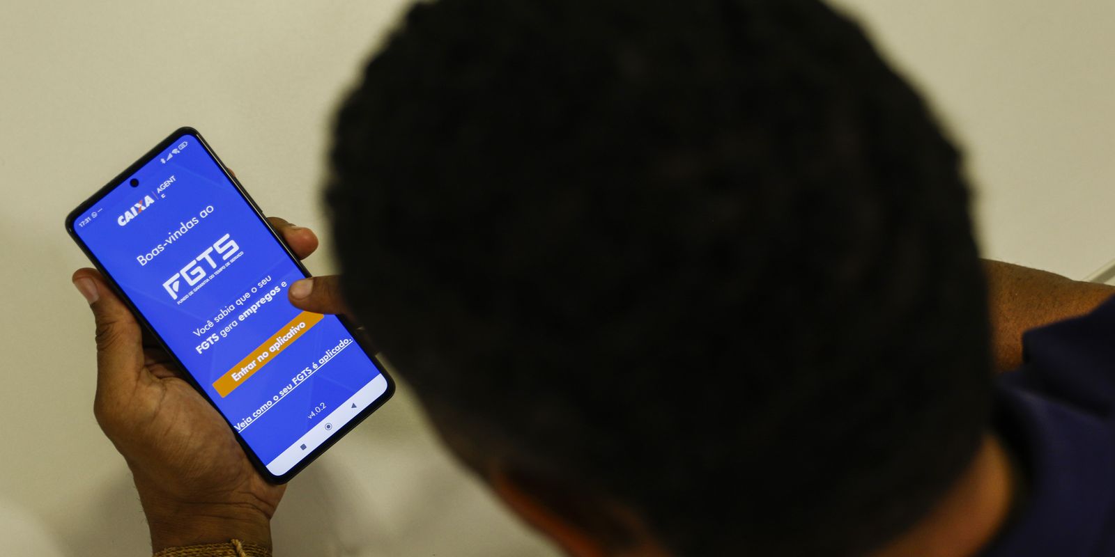 Desenrola 2.0 impulsiona 1,4 milhão de acessos ao aplicativo do FGTS para renegociação de dívidas