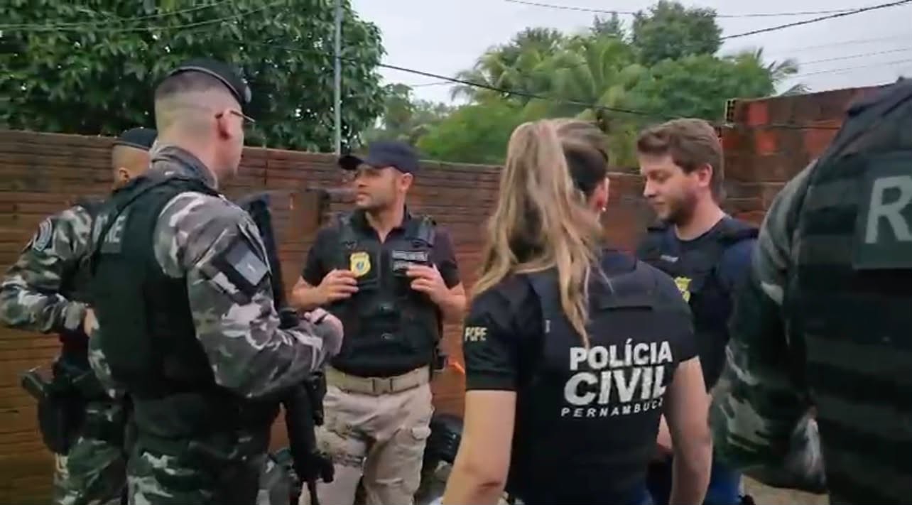 Dois suspeitos de homicídios e ligação com facção criminosa são presos em operação na Paraíba