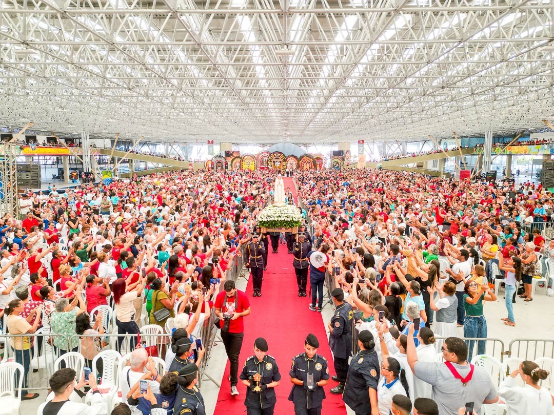 Festa de Pentecostes reúne fiéis em celebração religiosa neste domingo em João Pessoa