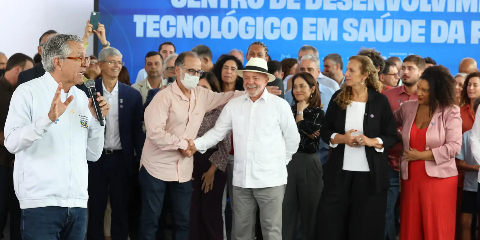 Fiocruz inicia produção nacional de terapias celulares para o SUS