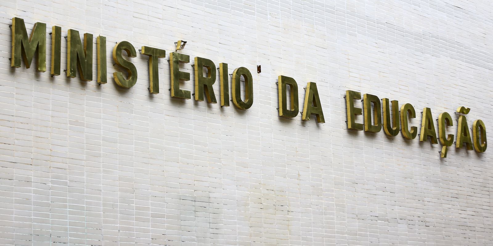 Desempenho de cursos EaD em formação de professores é 53,1% inferior no Enade 2025, revela MEC