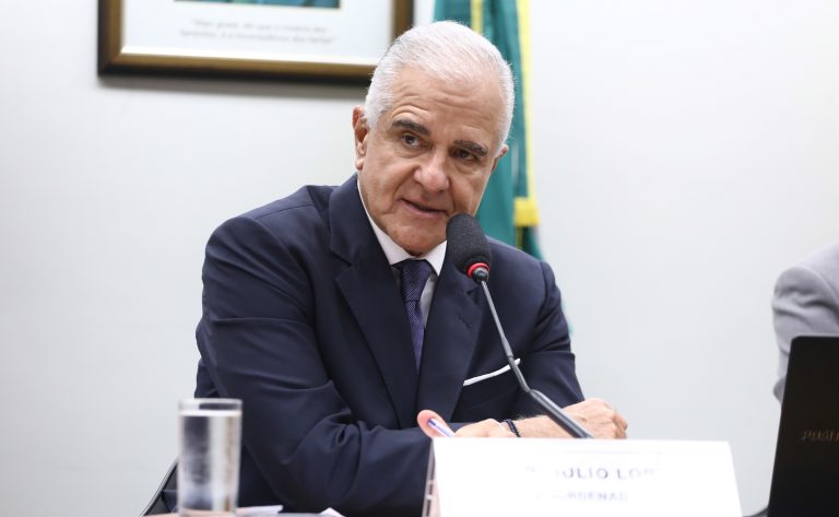 Frentes parlamentares criticam fim da isenção de impostos para compras internacionais