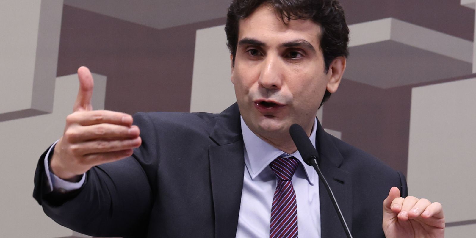 Gabriel Galípolo detalha ação do Banco Master que alertou o Banco Central