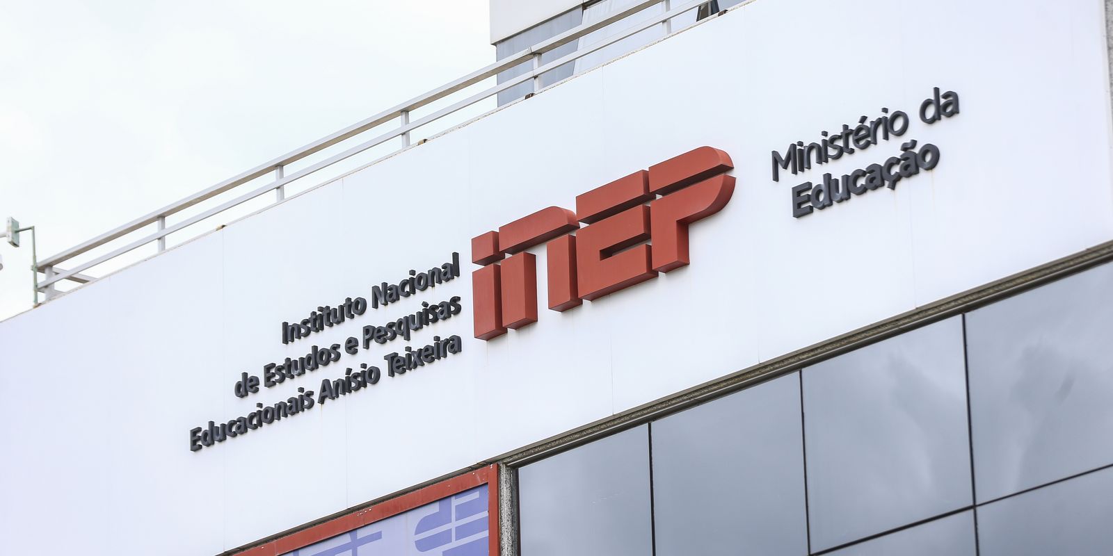 Inep abre seleção de certificadores para provas de 2026