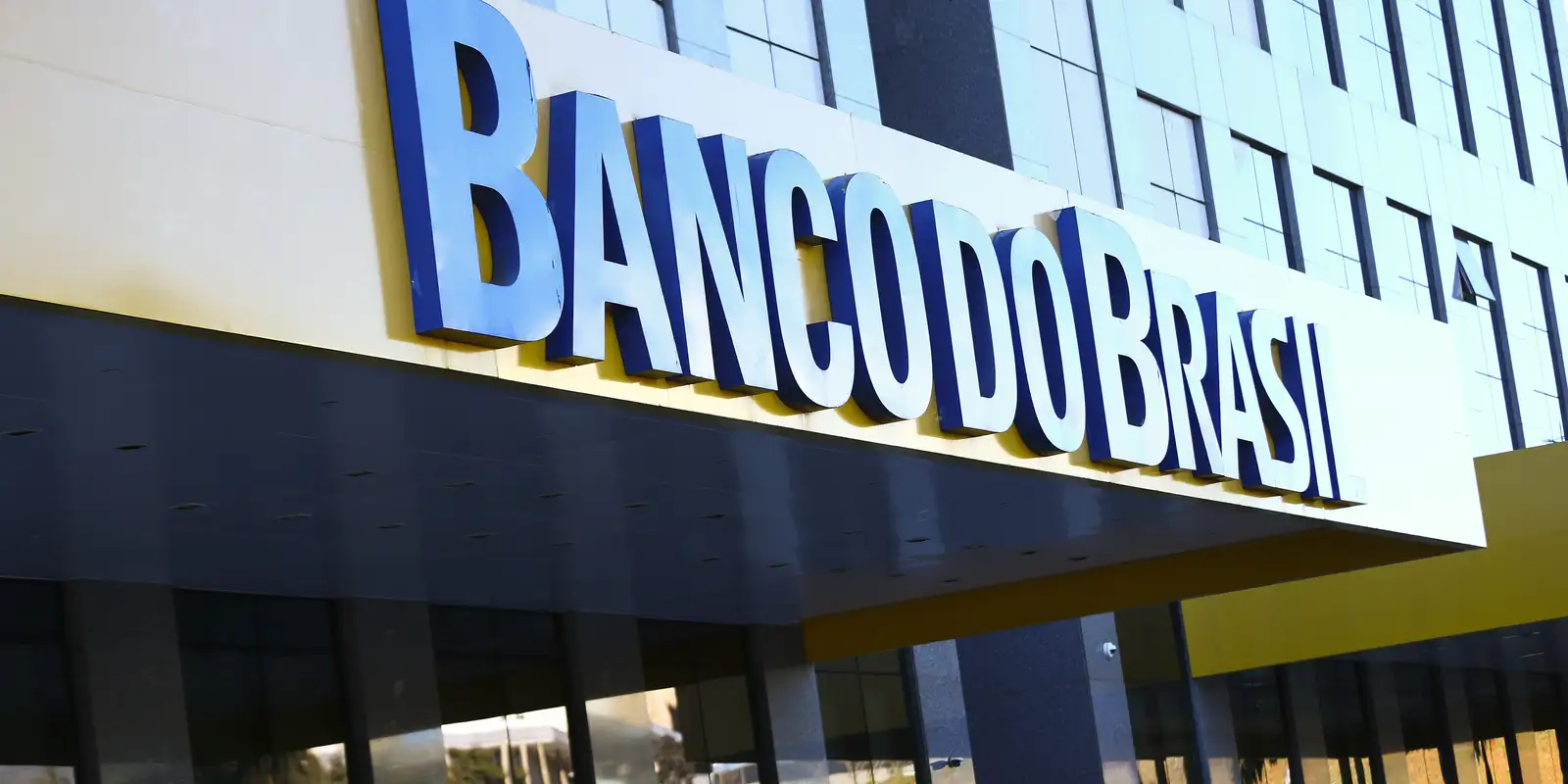 Lucro do Banco do Brasil recua 54% com impacto da crise no setor agro