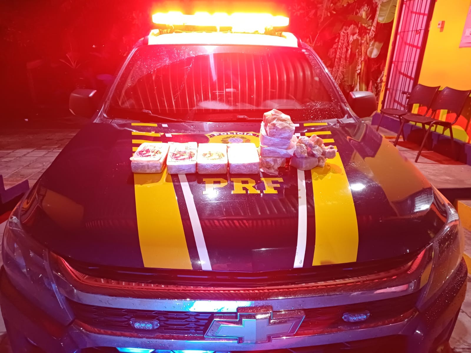 Motorista é detido com quase 7 kg de crack pela PRF na BR-230, na Paraíba