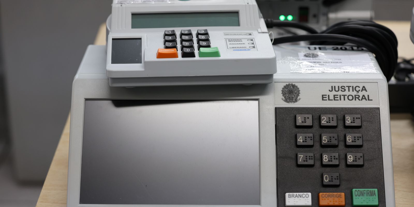 Estudo detalha como a desinformação nas eleições mira as urnas eletrônicas