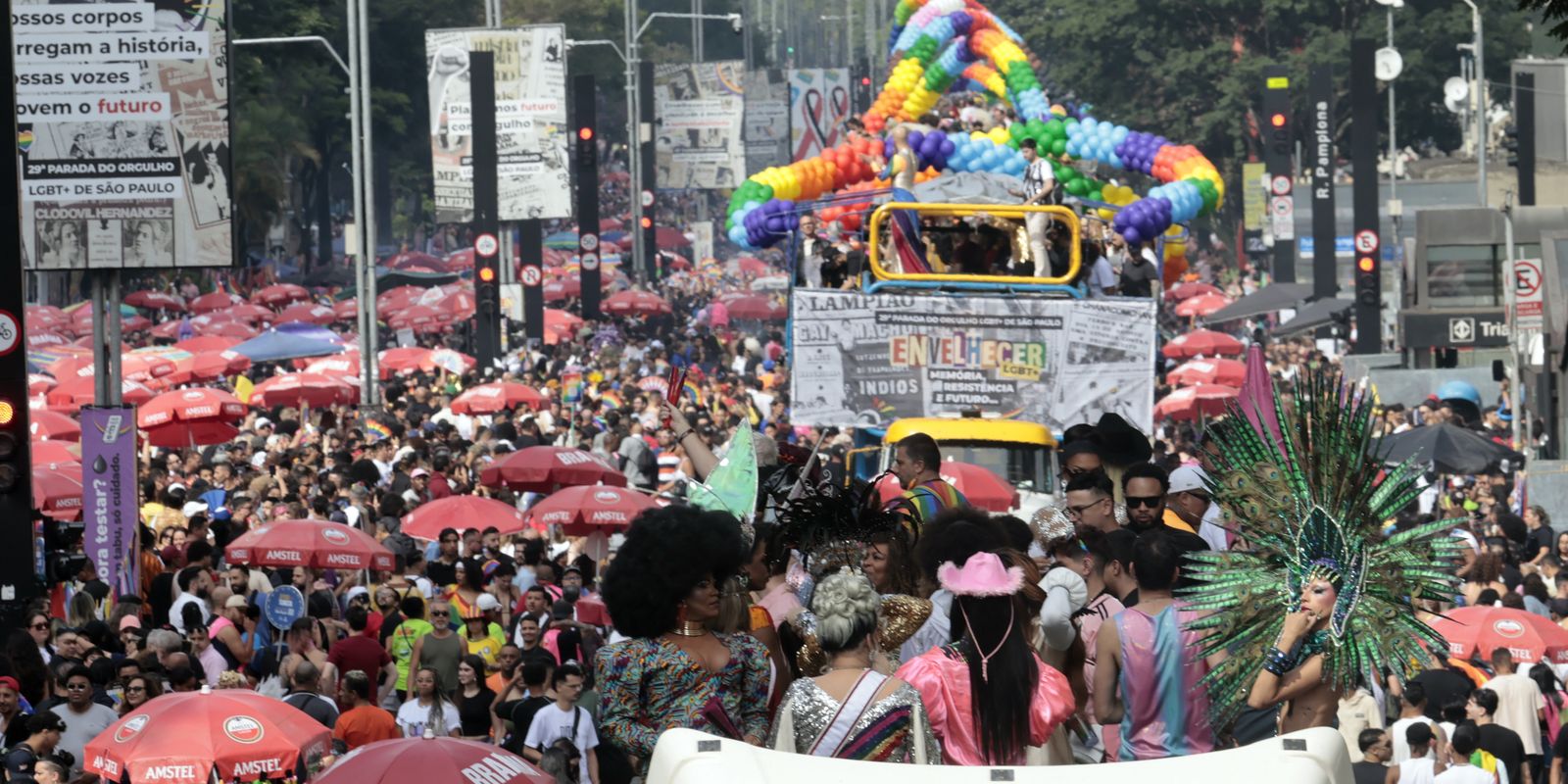 Jurista considera inconstitucional projeto de lei que proíbe crianças em eventos LGBTQIA+
