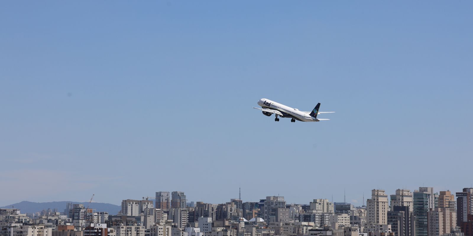 Setor aéreo brasileiro bate recorde de passageiros em voos domésticos em 2026