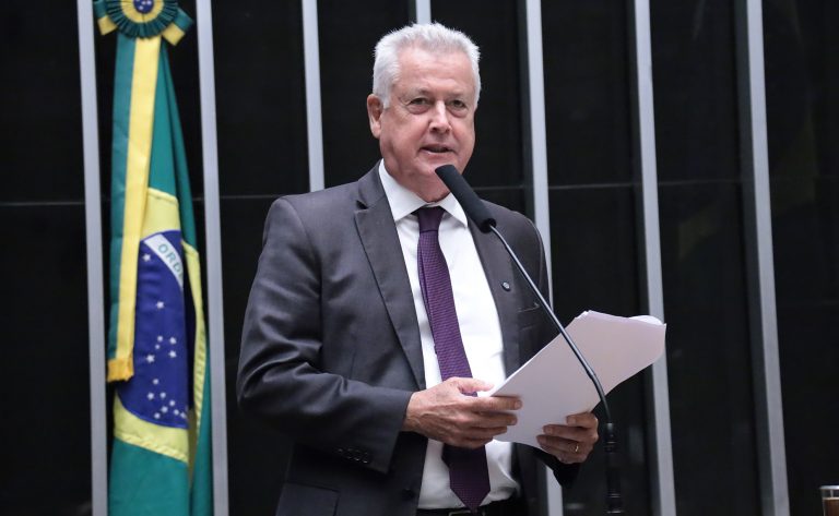 Câmara aprova projeto de lei que amplia margens de preferência para a indústria nacional em licitações públicas