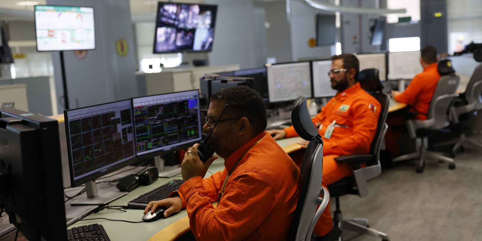 Mercado de trabalho aquecido leva taxa de subutilização ao menor nível da história, aponta IBGE