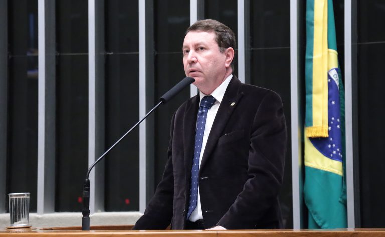 Câmara aprova plataforma para conectar municípios pequenos e universidades