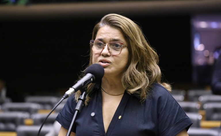 Comissão na Câmara aprova proibição de apelo sexual em eventos esportivos