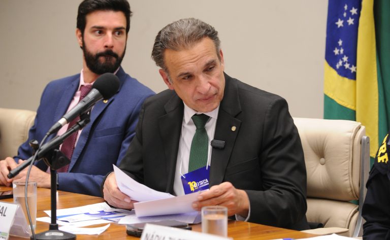 Comissão da Câmara aprova novas regras para negociação de dívidas no setor de energia elétrica