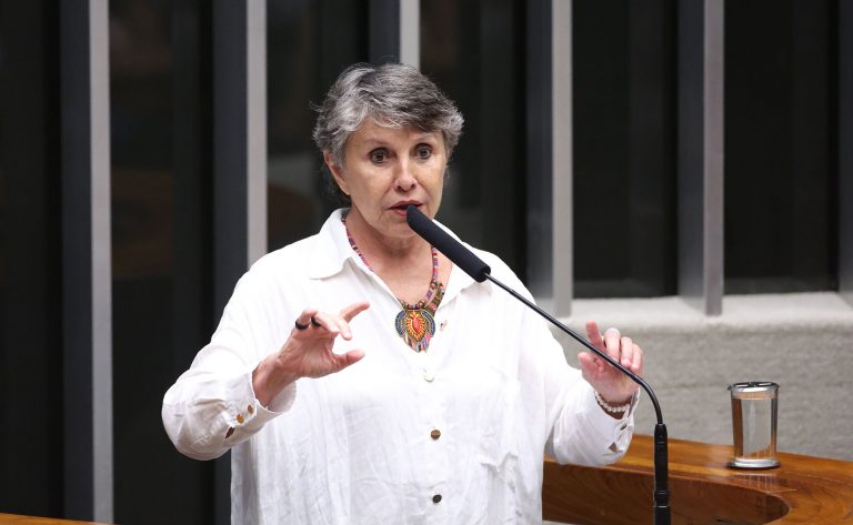 Comissão da Câmara discute projeto para valorização das mulheres na infraestrutura nacional