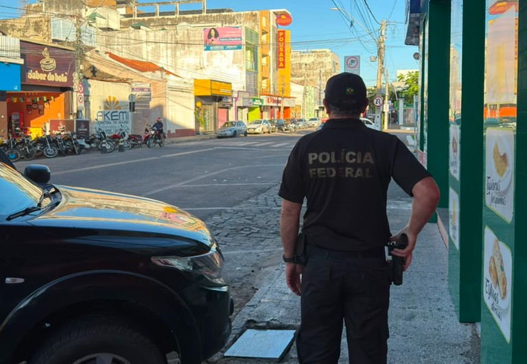 Polícia Federal deflagra operação em Cajazeiras contra armazenamento de exploração sexual infantojuvenil