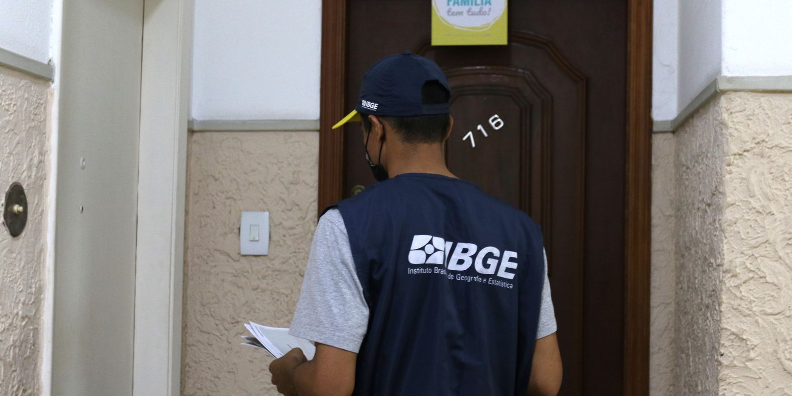 IBGE abre seleção com 1,4 mil vagas temporárias para Censo Agropecuário e População de Rua