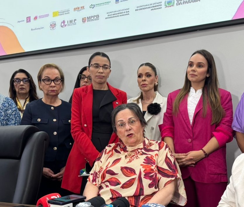 Maria da Penha destaca carência de políticas públicas para mulheres em municípios menores