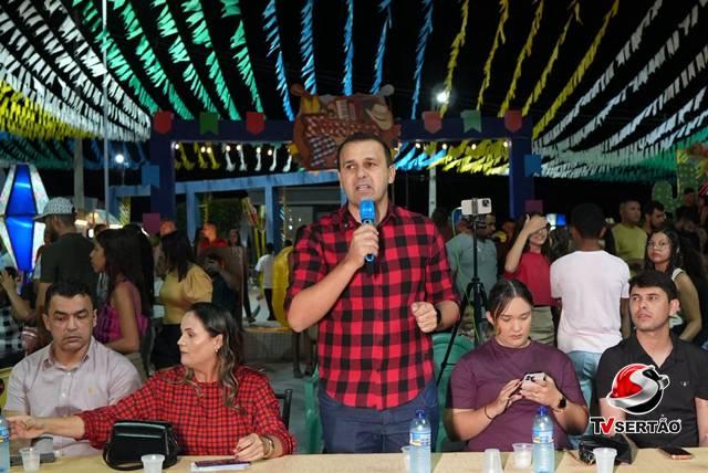 Tradição e Ritmo: Encontro de Quadrilhas Abre Festejos do ForroPad em Bernardino Batista