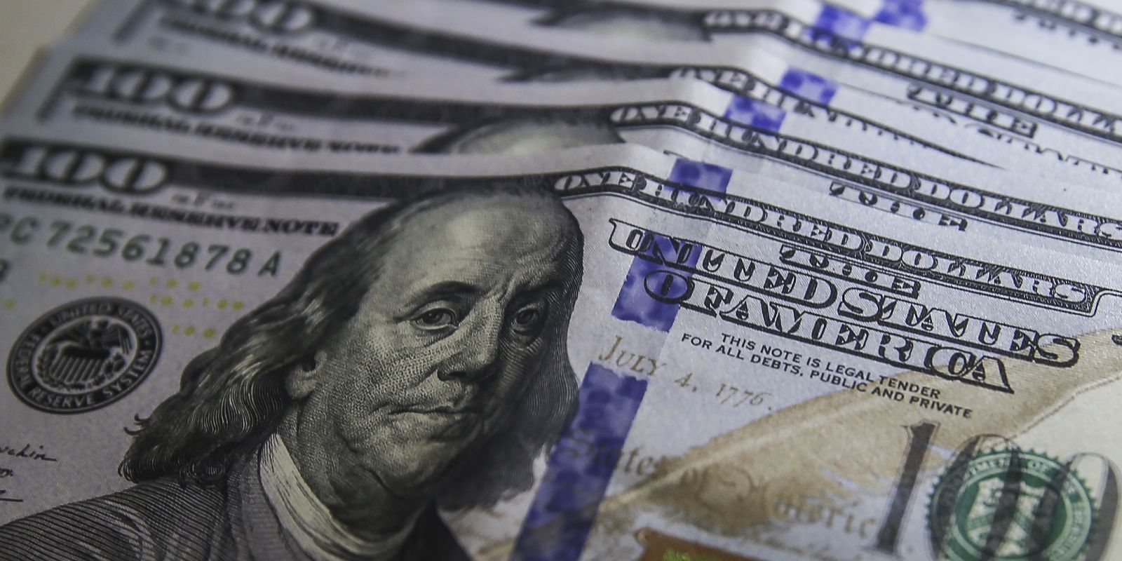 Balança comercial brasileira alcança superávit de US$ 9,8 bilhões em junho