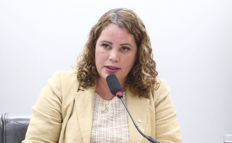 Câmara dos Deputados avança com política nacional de saúde na escola
