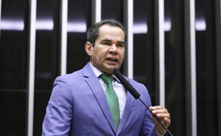 CCJ aprova verba para qualificação profissional de pessoas com deficiência no setor cultural
