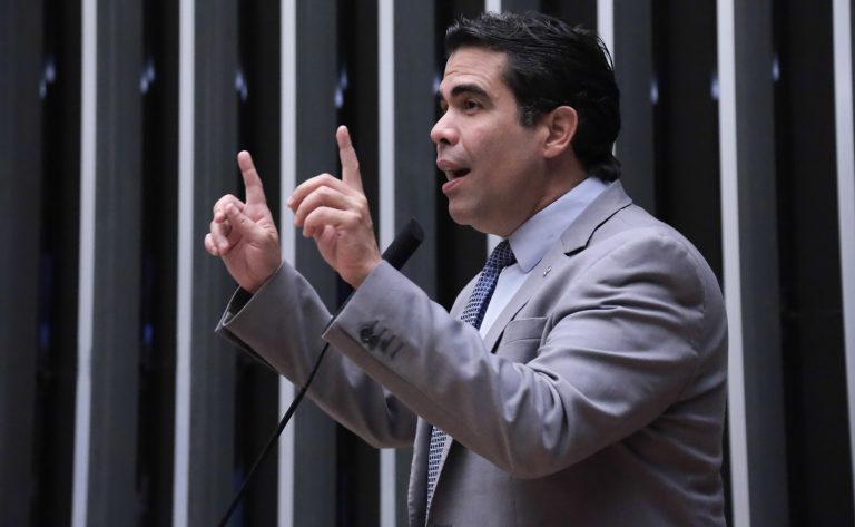 Comissão aprova validade indeterminada para credencial de estacionamento de pessoa com deficiência permanente